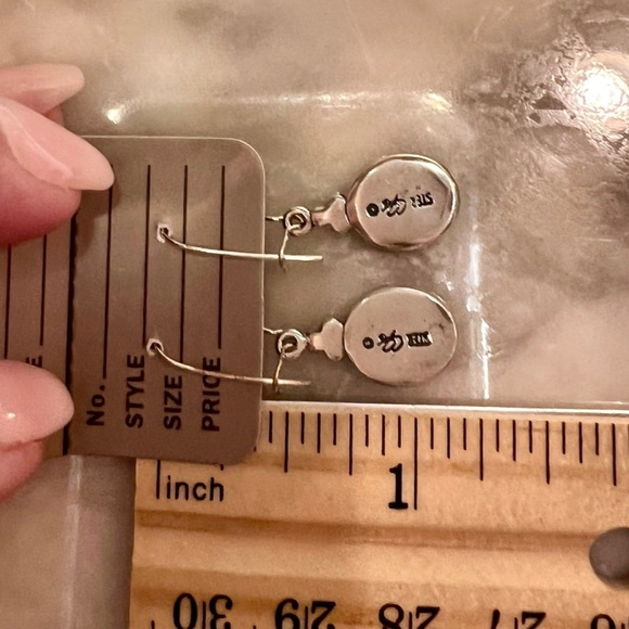 Vintage Designer Green stone drop dangle earrings in Solid 925 Sterling Silver - Picture 6 of 13